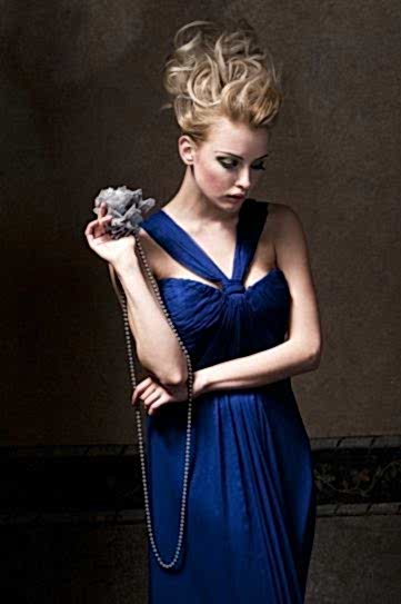 hair: Salon Roman